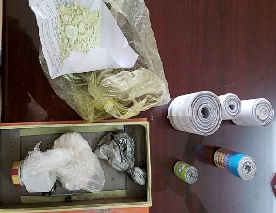 Phát hiện nhóm học sinh tự chế pháo