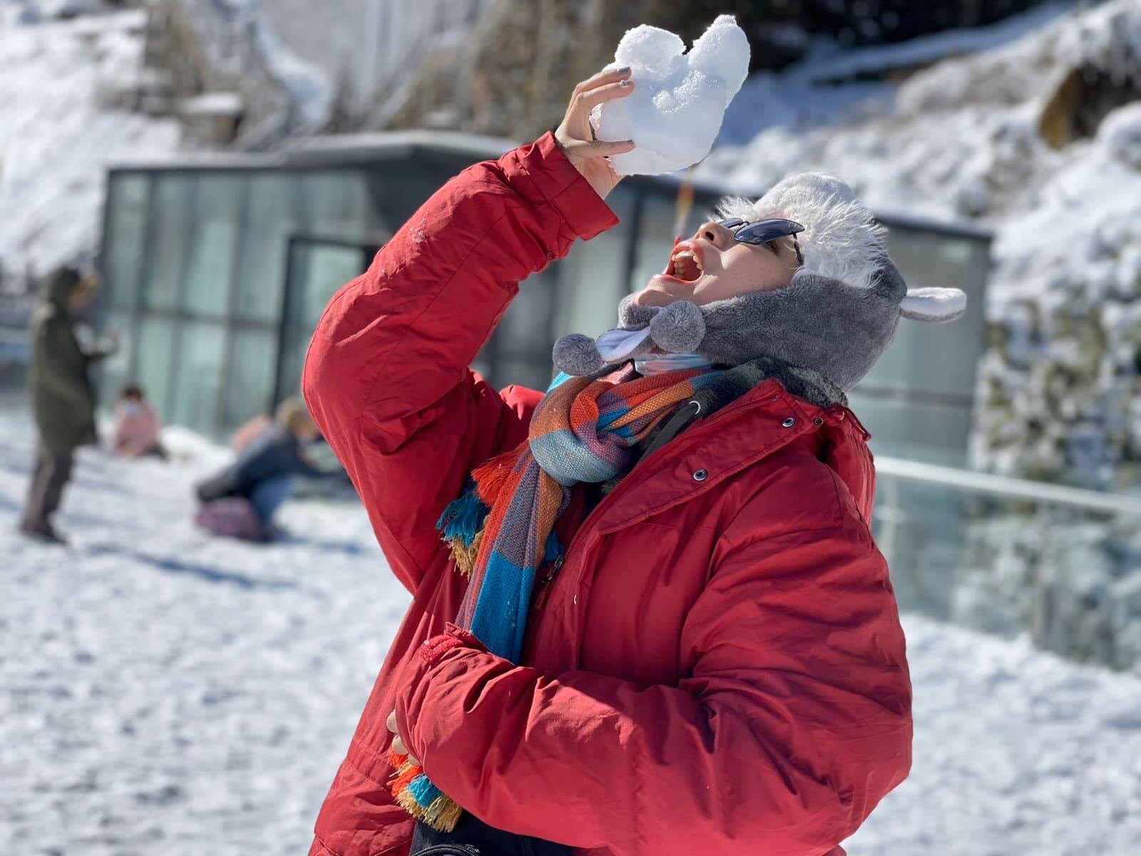 Fansipan phủ trắng tuyết ngày 29 Tết