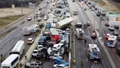 133 xe hơi tông nhau liên hoàn ở Texas, Mỹ, hơn 70 người thương vong