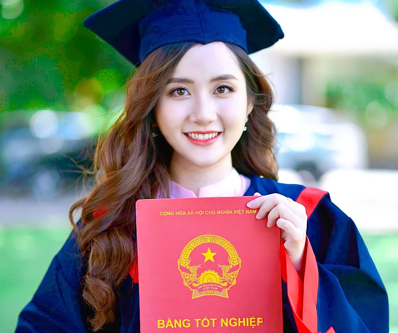 Chia sẻ của bóng hồng vừa tốt nghiệp Thủ khoa trường Đại học Kiểm sát