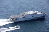 Tàu chiến Mỹ bất ngờ xuất hiện sát căn cứ Hải quân Nga