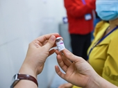 Hình ảnh ngày đầu tiên Việt Nam tiêm chủng vắc xin phòng COVID-19