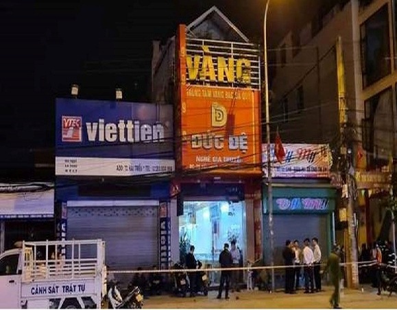 Truy bắt đối tượng ném mìn tự chế vào tiệm vàng ở Hải Phòng