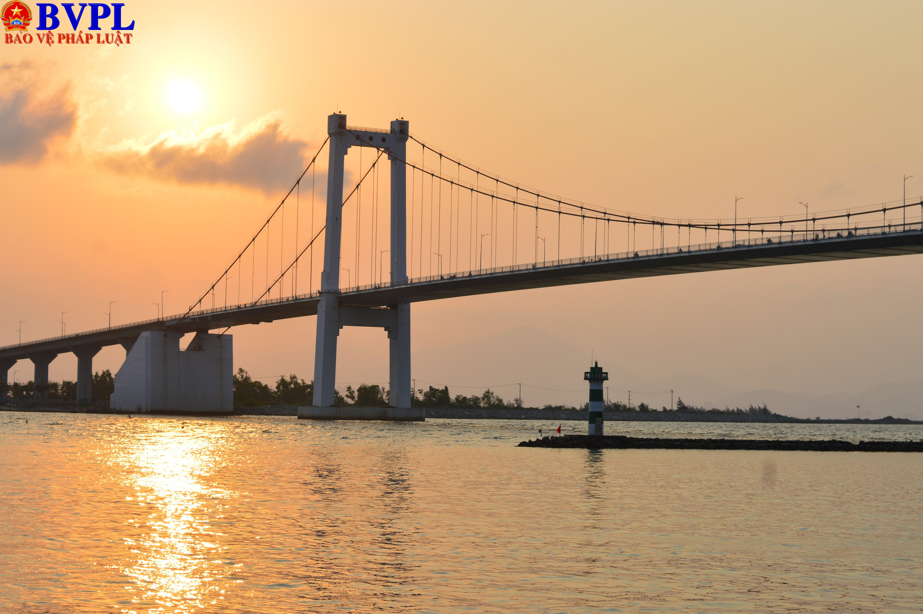 Vẻ đẹp lung linh, cuốn hút của cầu Thuận Phước Đà Nẵng