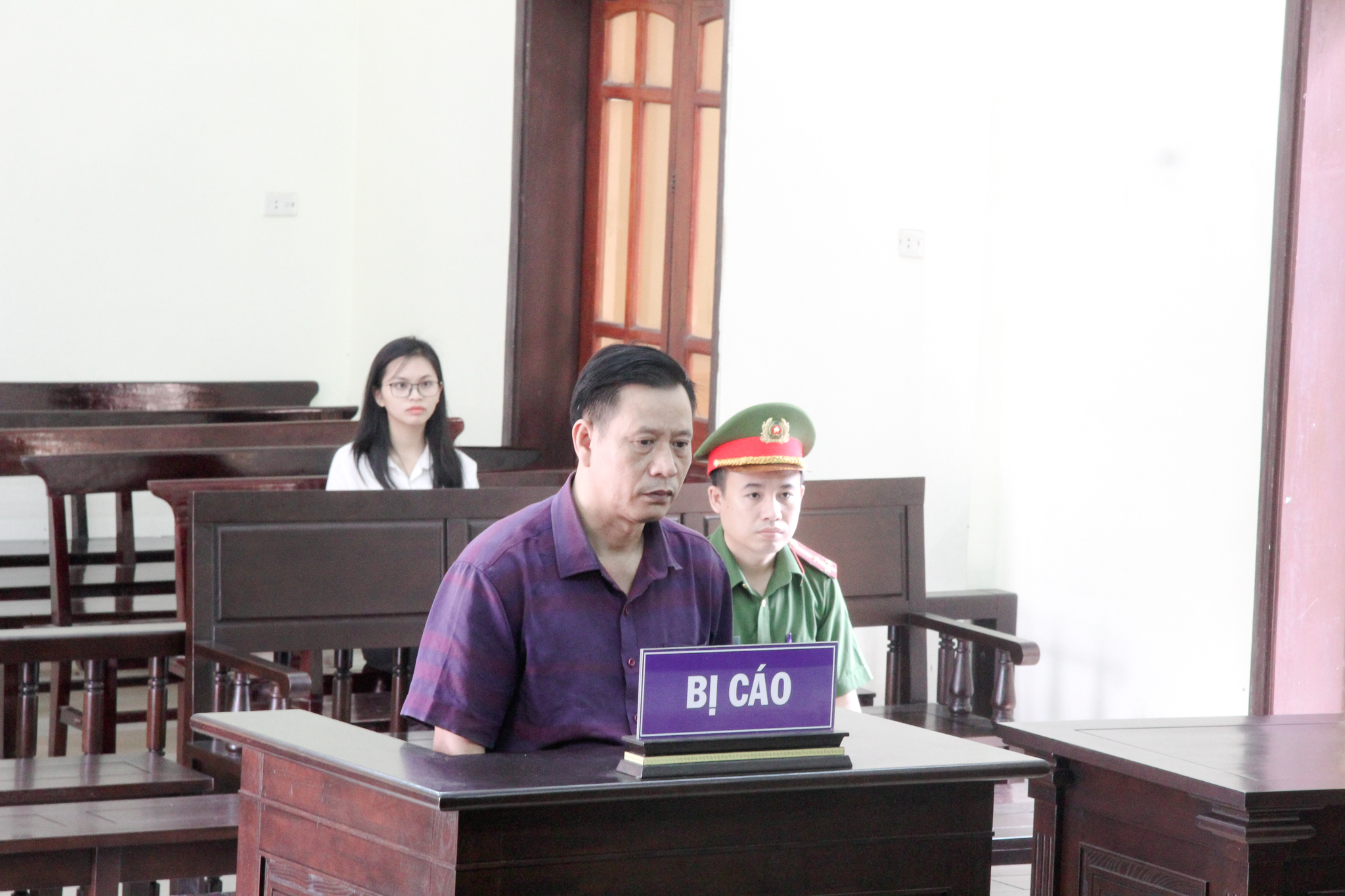 Tổ chức phiên tòa rút kinh nghiệm vụ án tàng trữ trái phép chất ma túy