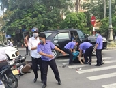 Thấy người gặp nạn, Viện trưởng VKSND tỉnh Thừa Thiên Huế cấp tốc dùng xe cơ quan đưa đi cấp cứu