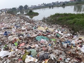Yên Phong Bắc Ninh  Khốn khổ vì rác ngập đường quê