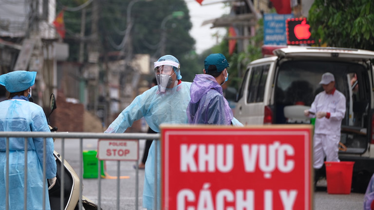 Hà Nội phát hiện 3 ca dương tính với SARS-CoV-2