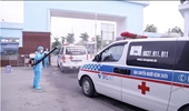 Hình ảnh đoàn xe cấp cứu chở 500 bệnh nhân và người nhà ở bệnh viện K đến khu cách ly