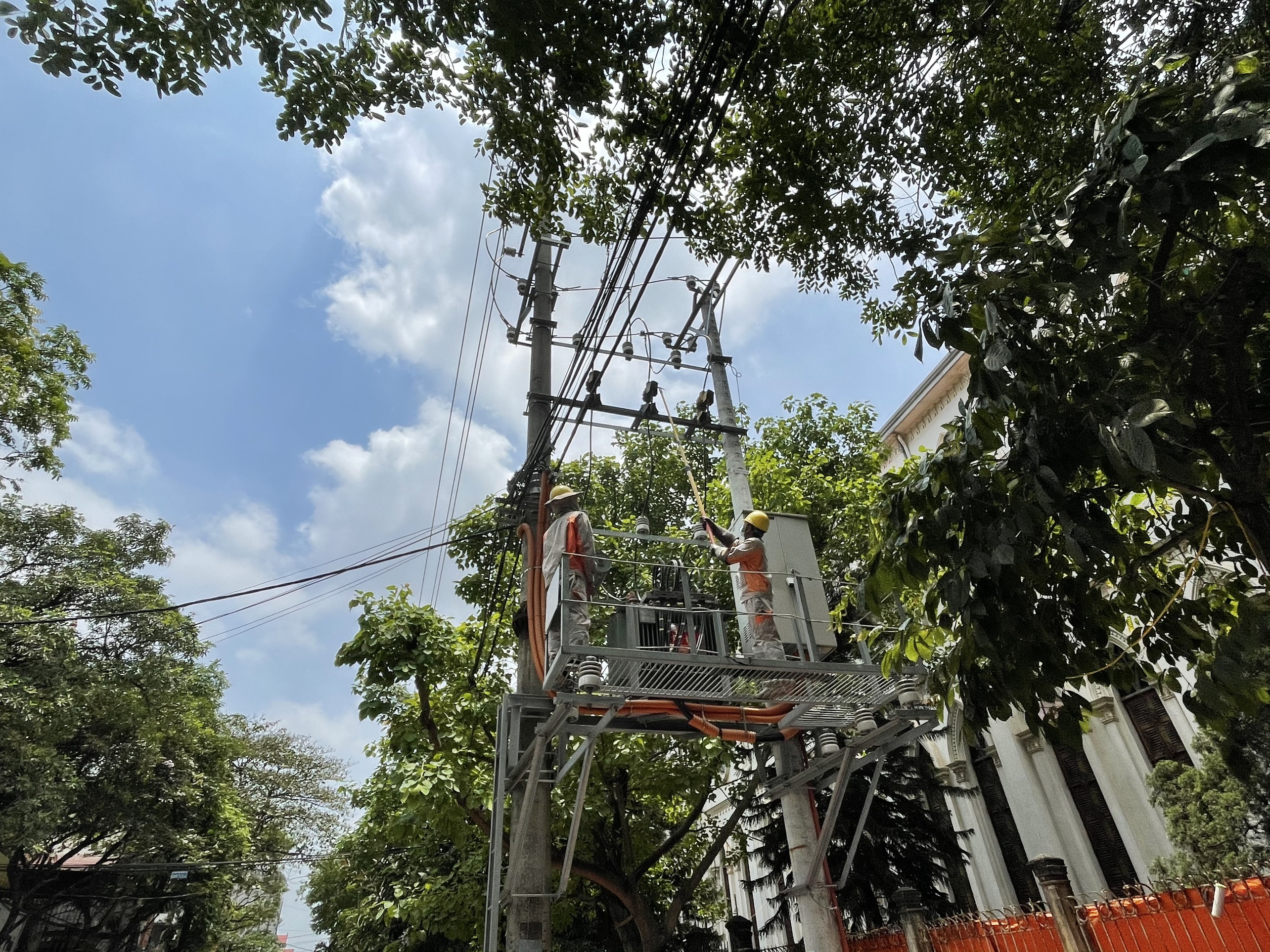 Tình hình hoạt động sản xuất kinh doanh tháng 4, nhiệm vụ công tác tháng 5 năm 2021