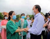 200 cán bộ, y, bác sĩ Quảng Ninh lên đường hỗ trợ tỉnh Bắc Giang phòng, chống dịch