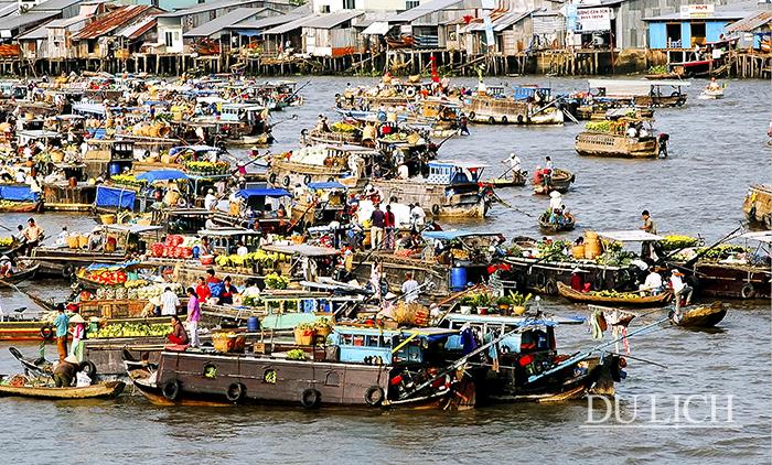 “Bẹo hàng” chợ nổi – nét văn hóa thú vị của miền Tây Nam Bộ
