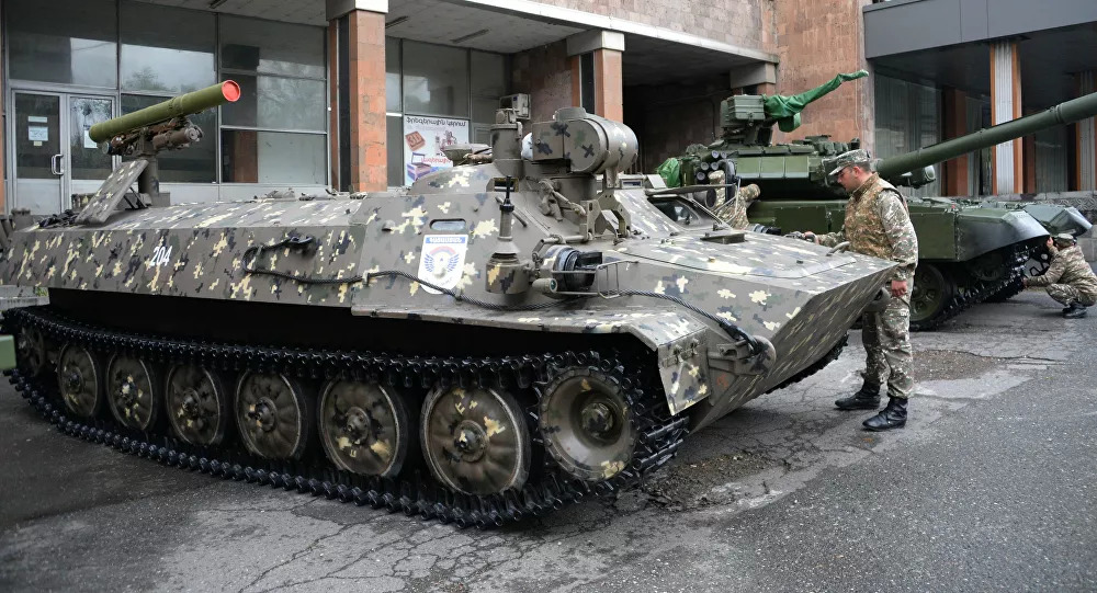 Nga bắt đầu chế tạo tổ hợp robot tấn công hạng nặng Shturm