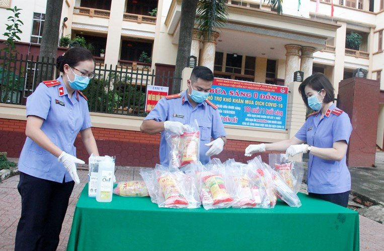 Công đoàn VKSND tỉnh Đắk Lắk chung tay phòng, chống dịch COVID-19