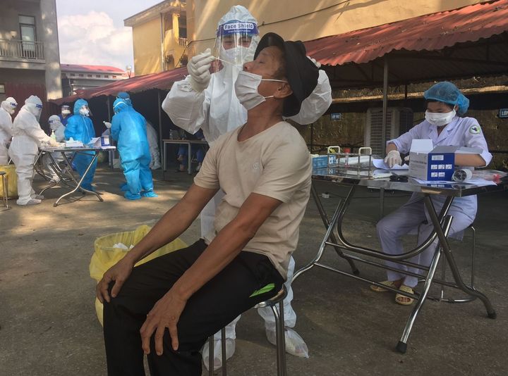 61 ca nhiễm COVID-19 chiều 10 6