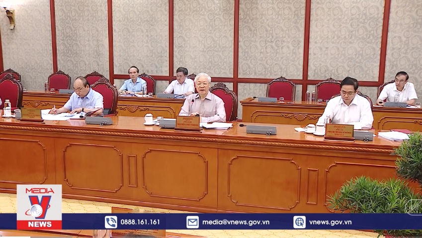 Bộ Chính trị họp về tình hình phòng, chống dịch COVID-19