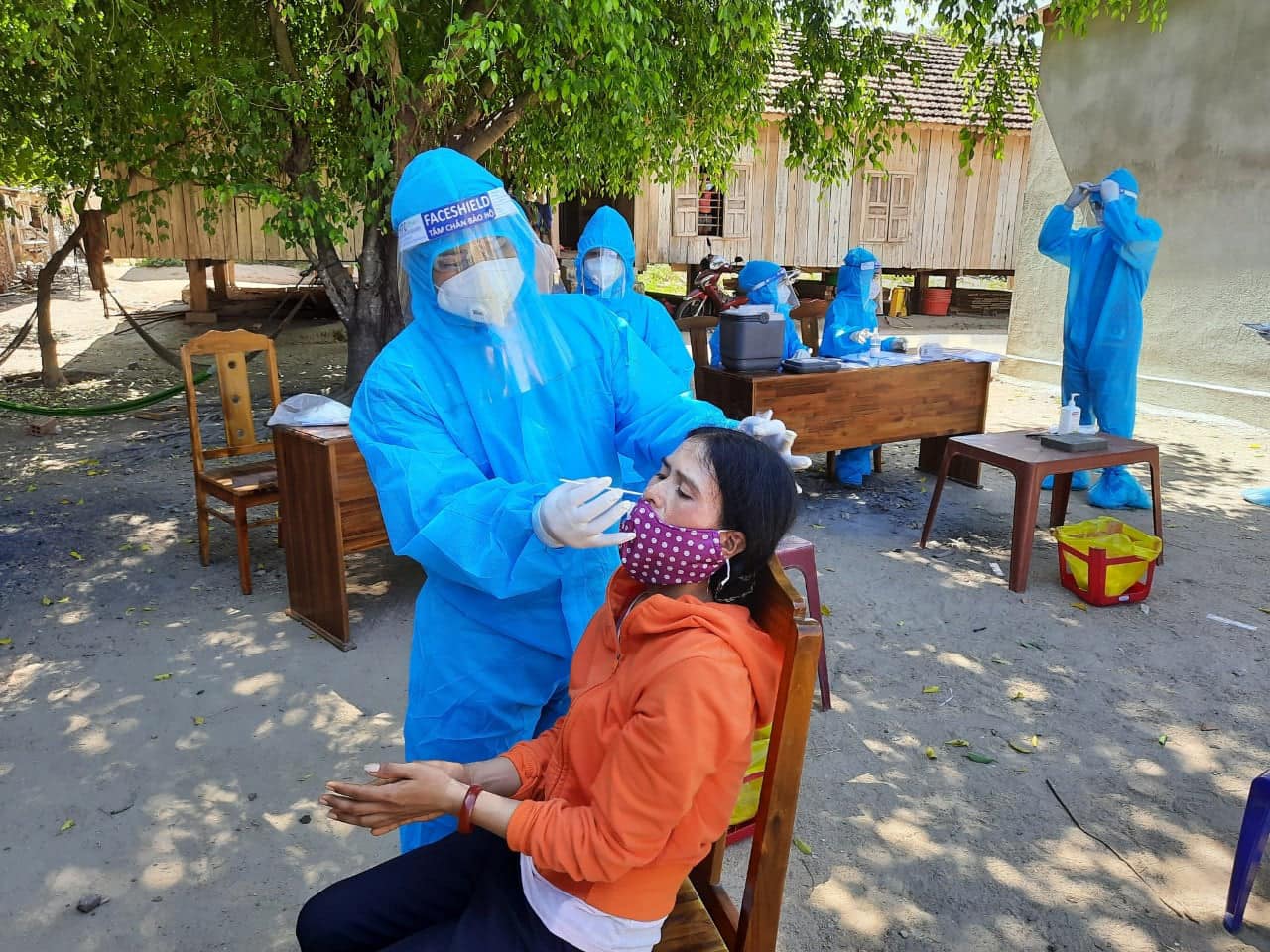 Gần 2 000 ca nhiễm COVID-19 trong ngày 11 7, TP Hồ Chí Minh 1 397 ca