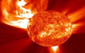 Bão mặt trời cực mạnh đang hướng tới Trái đất với tốc độ 1,6 triệu km h