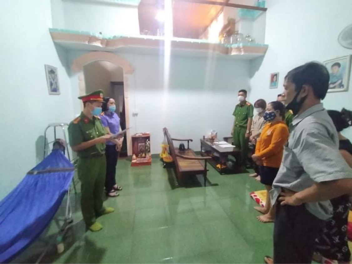 Phê chuẩn bắt tạm giam nữ thủ quỹ ngân hàng tham ô hơn 400 triệu