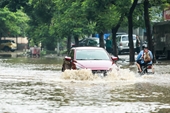 Hình ảnh một số tuyến đường Hà Nội ngập nặng do mưa lớn từ ảnh hưởng của bão số 3