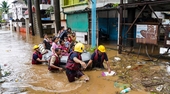 Mưa lũ nhấn chìm miền tây Ấn Độ, hàng trăm người thiệt mạng