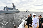 100 tàu chiến và máy bay tham gia diễu binh kỉ niệm 325 năm thành lập Hải quân Nga