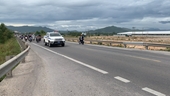 CSGT Đà Nẵng dẫn đường, tiếp sức đoàn xe máy từ các tỉnh phía nam về quê