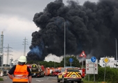 Cháy nổ rung chuyển KCN miền Tây nước Đức, hơn 20 người thương vong, mất tích