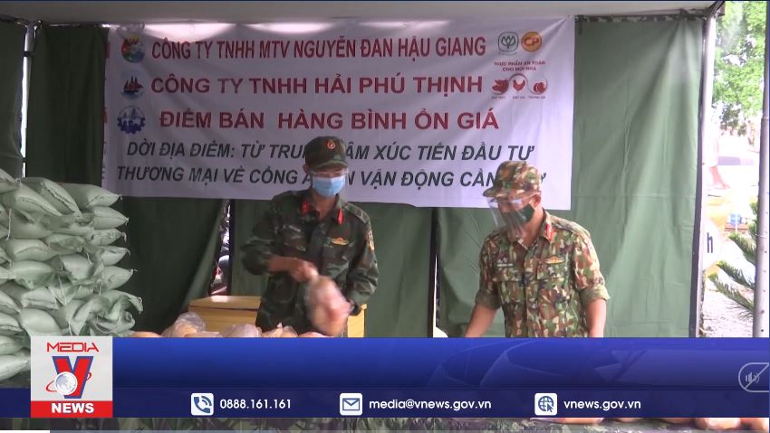 Gian hàng 0 đồng thấm đượm tình quân dân