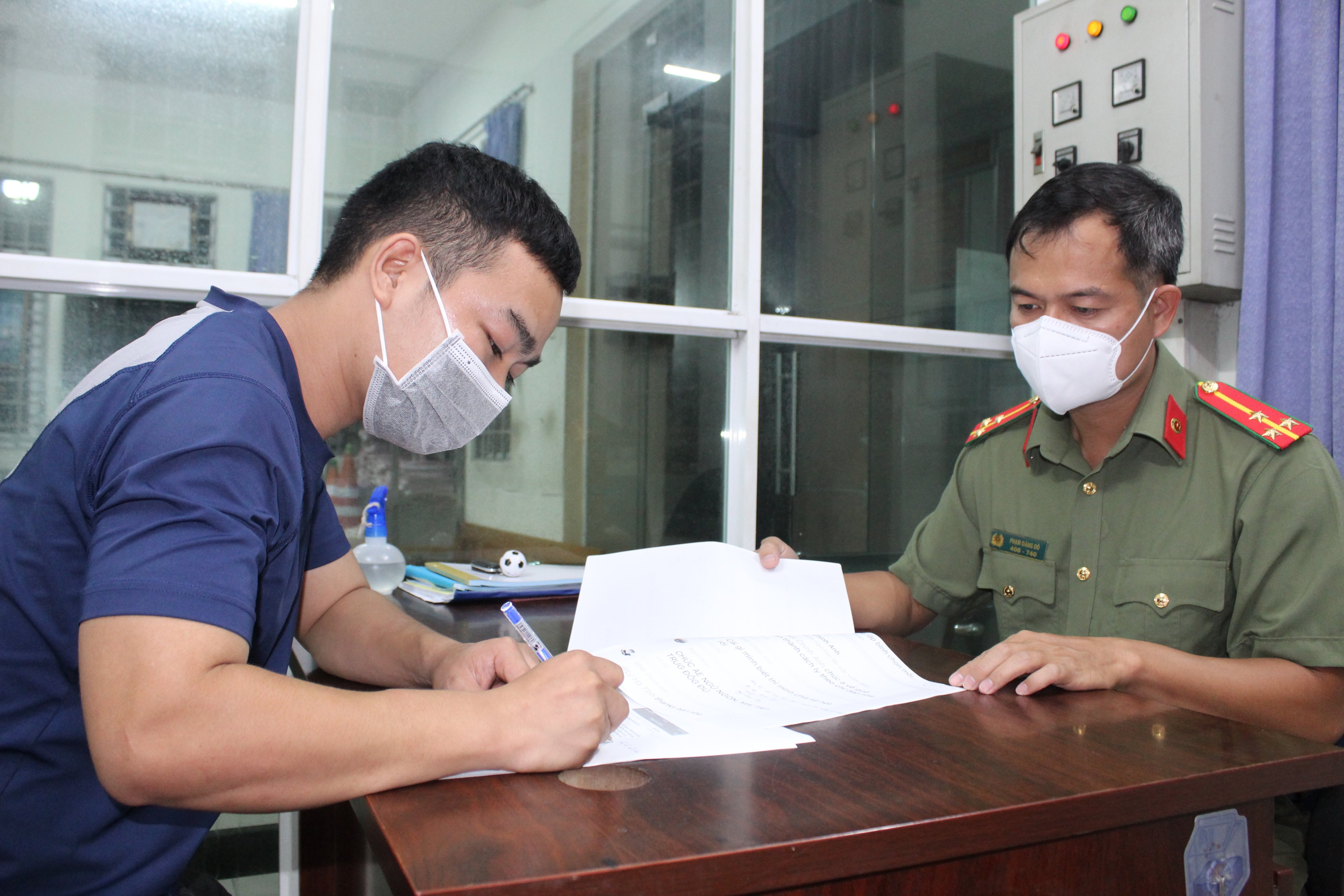 Xử lý kẻ kích động công nhân chạy xe máy thành đoàn về quê