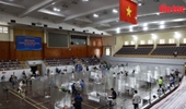 Lập bệnh viện dã chiến trong Nhà thi đấu Trịnh Hoài Đức để tiêm vaccine cho người dân