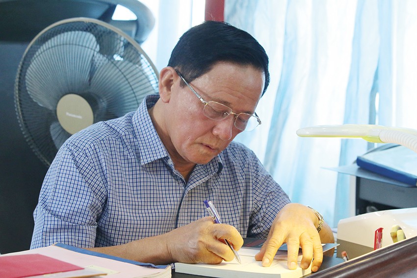 Trải lòng của tác giả cuốn truyện ký Tạ Đình Đề những góc khuất cuộc đời