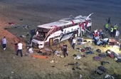 Lật xe buýt kinh hoàng ở Thổ Nhĩ Kỳ, 32 người thương vong