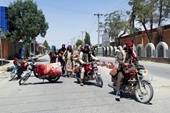 Taliban đánh chiếm thêm nhiều thành phố ở Afghanistan, dần khép gọng kìm uy hiếp thủ đô Kabul