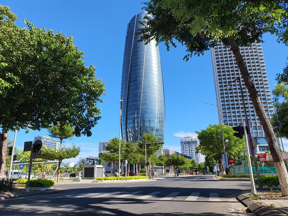 Một Đà Nẵng rất khác trong ngày đầu thực hiện lệnh ai ở đâu ở đó