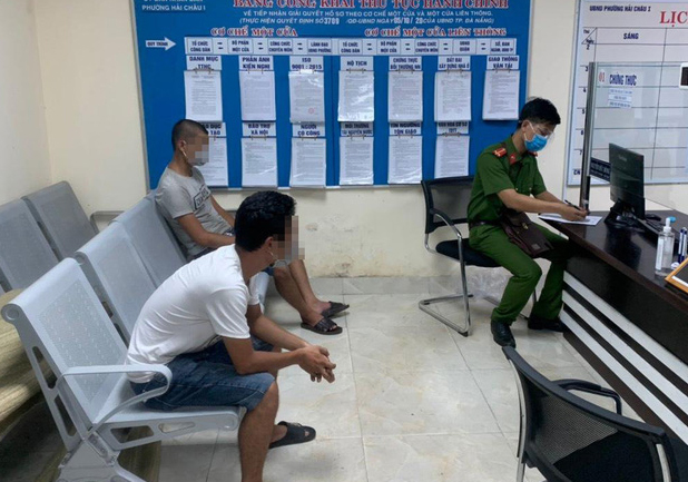 Vượt chốt đi mua rượu, hai thanh niên bị đề xuất phạt 15 triệu đồng