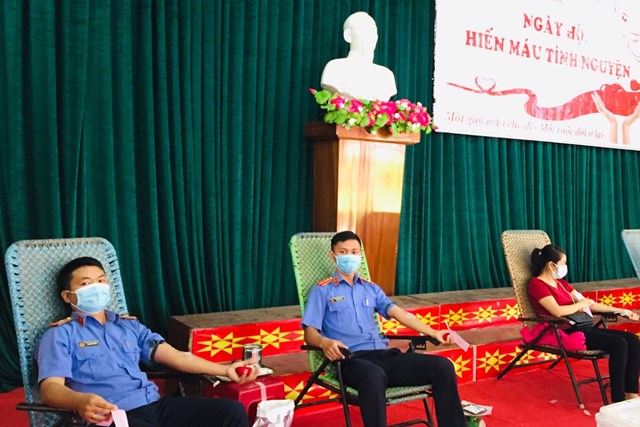 VKSND huyện Đak Pơ tích cực hiến máu hỗ trợ điều trị bệnh nhân COVID–19