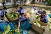 VKSND tỉnh Bình Dương tham gia chống dịch, hỗ trợ phát lương thực cho người dân