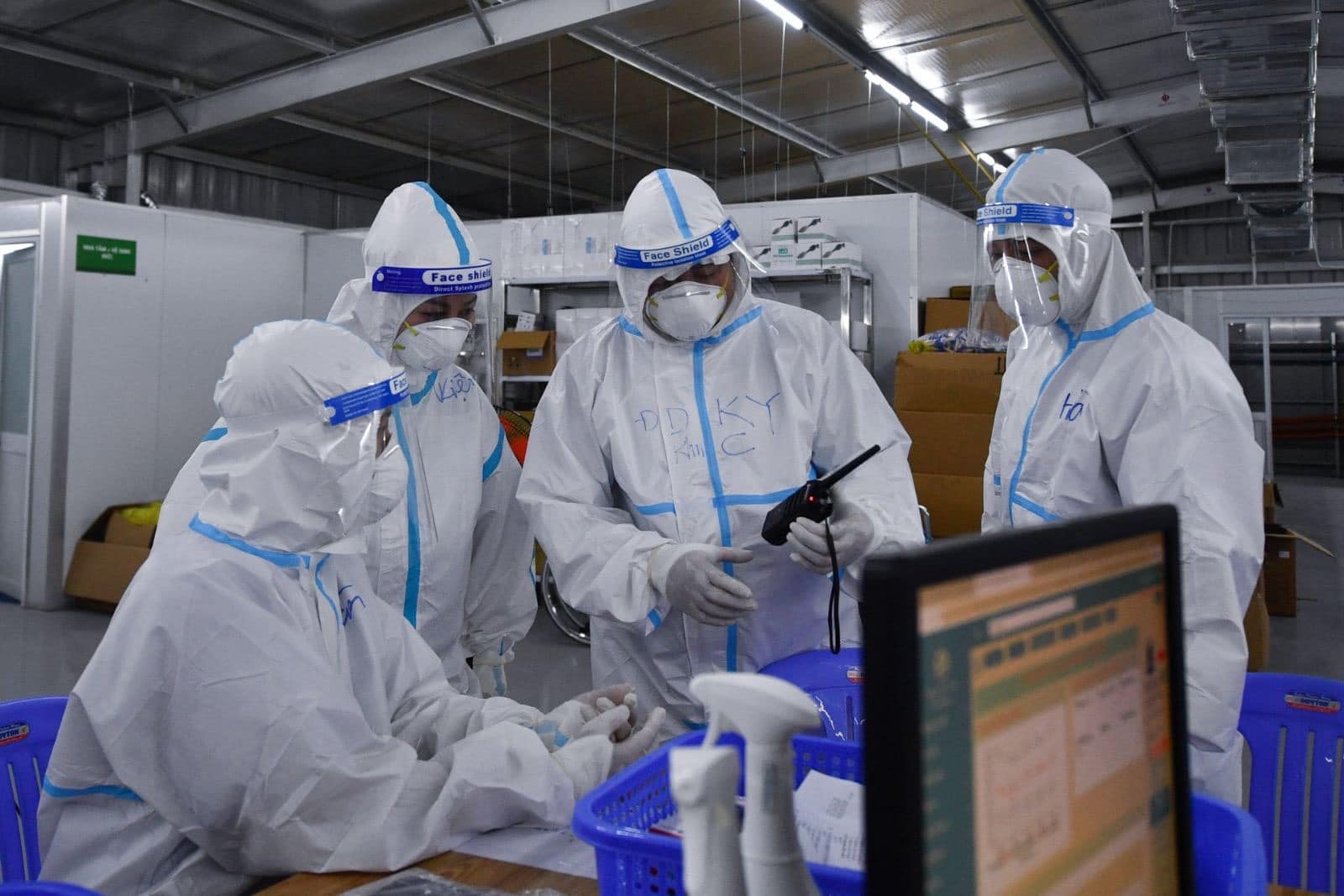 Thêm 12 920 ca nhiễm COVID-19 mới, có 10 126 ca khỏi bệnh