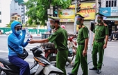 Ngày 28 8, Hà Nội xử phạt 819 trường hợp vi phạm quy định phòng, chống dịch