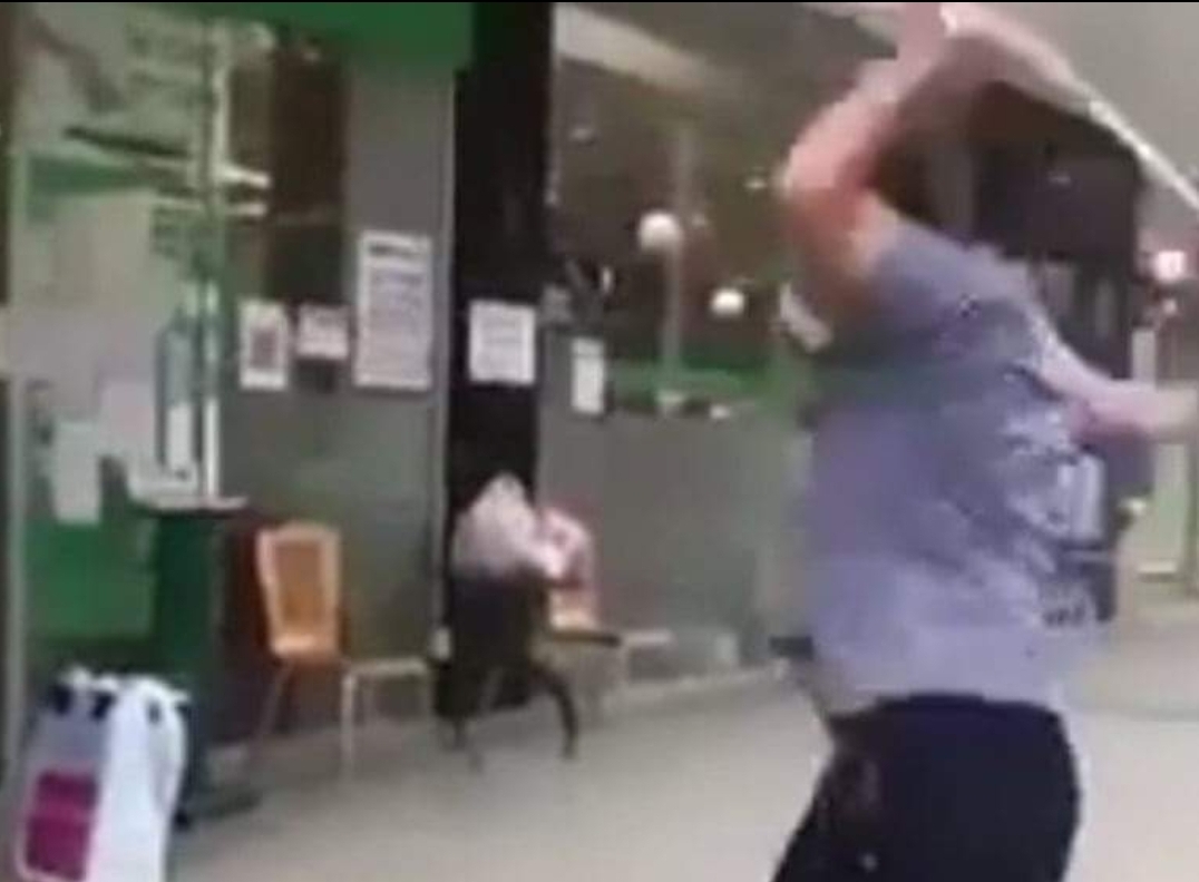 Bất ngờ về chức danh thật của người đàn ông lớn tiếng xưng “Ban chỉ đạo quận 7”