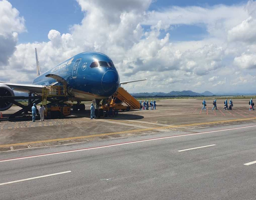 Sân bay Vân Đồn đón chuyến bay “hộ chiếu vắc xin” đầu tiên