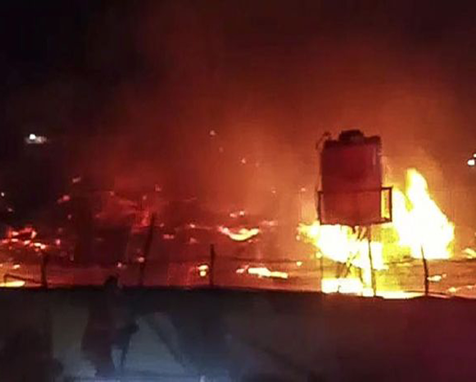 Cháy nhà tù thảm khốc ở Indonesia, ít nhất 40 người tử vong