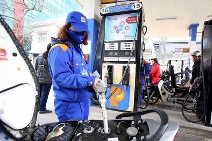 Xăng dầu đồng loạt tăng giá từ 15h hôm nay