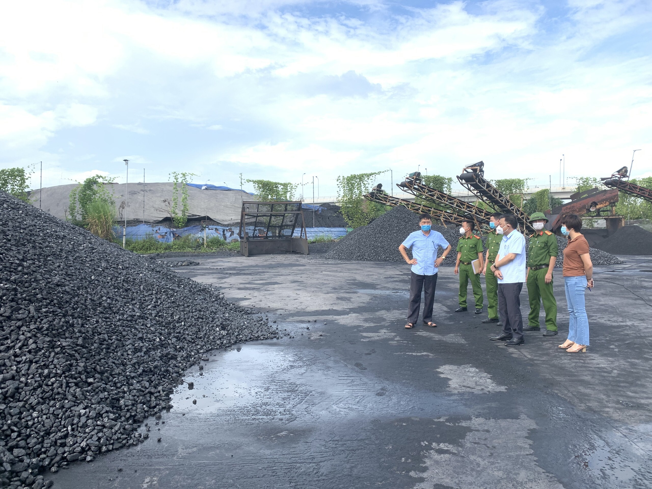 Hải Dương đồng loạt kiểm tra, xử lý các bến bãi hoạt động trái phép