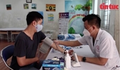 Cận cảnh các trạm y tế lưu động tại Hà Nội chống dịch COVID-19