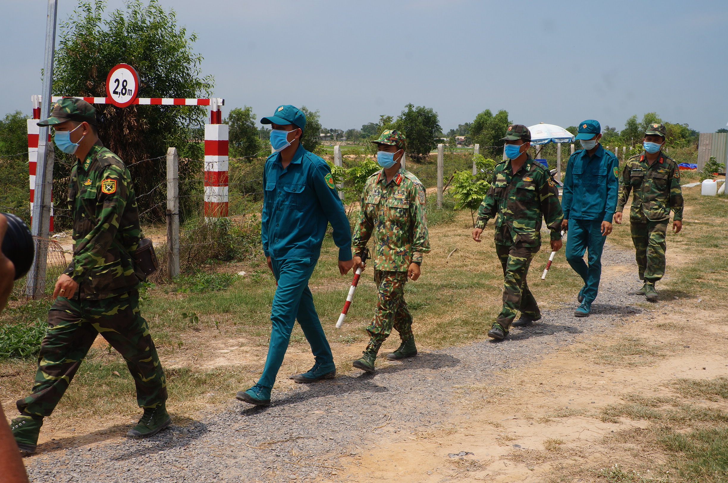 Giữ trọn lời hứa “hết dịch tụi em mới về”