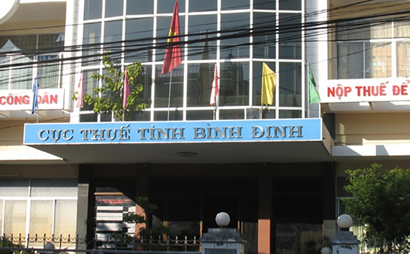 Đi chơi golf mùa dịch, Phó Cục trưởng Cục Thuế Bình Định bị mất chức