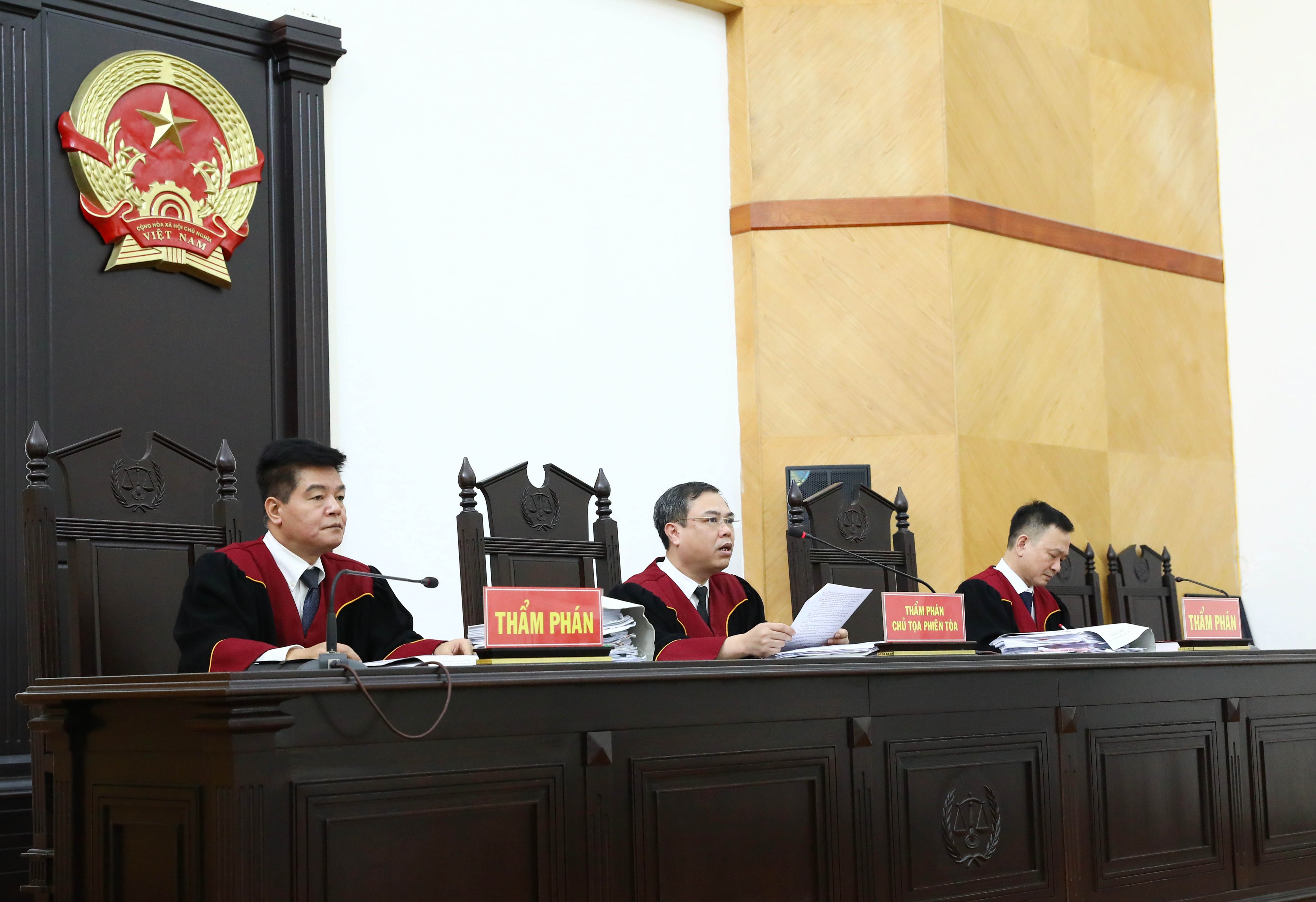 Xét xử phúc thẩm vụ Ethanol Phú Thọ Bất ngờ với đề xuất xin nộp 13 tỉ đồng thay Trịnh Xuân Thanh