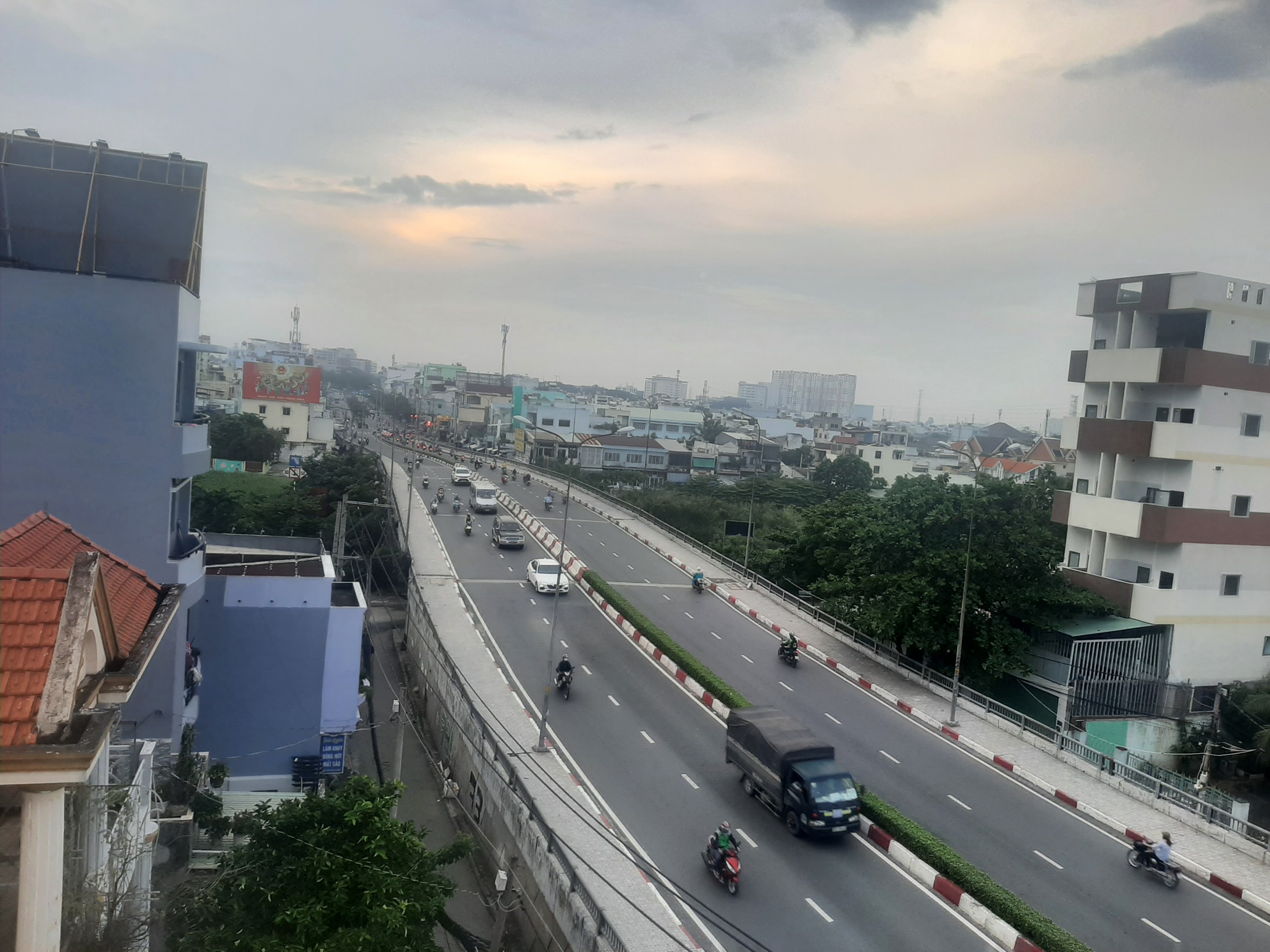 TP HCM thực hiện Chỉ thị 18, “từng bước phục hồi kinh tế” từ ngày 1 10